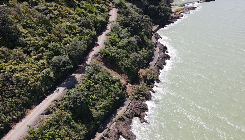 Roads to Hicks Bay wharf road closed