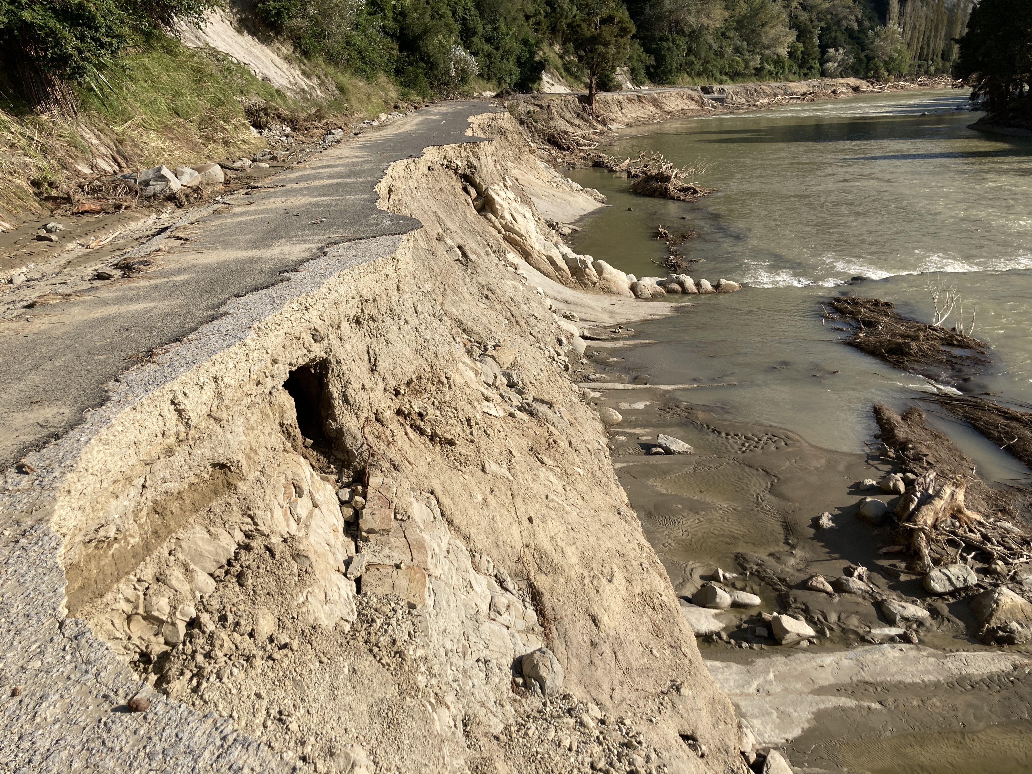 Tiniroto Road after Gabrielle