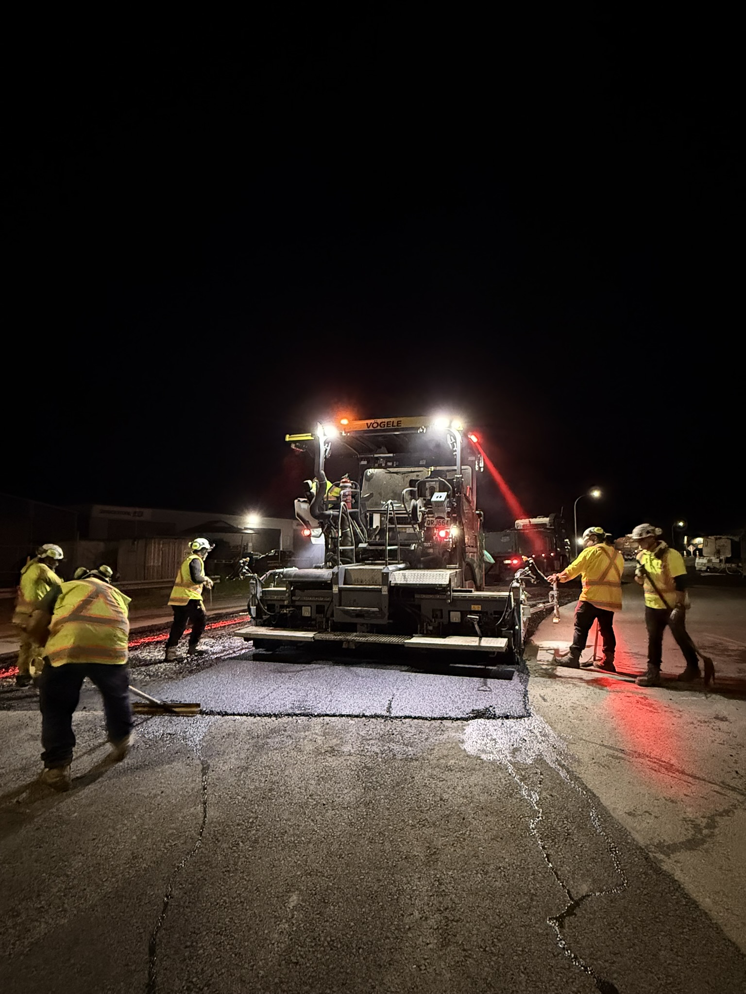 night-works-underway-banks-street