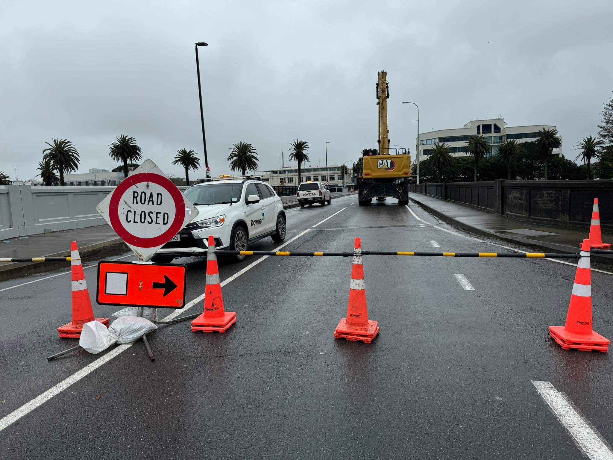 Gladston Rd bridge closed 26 June